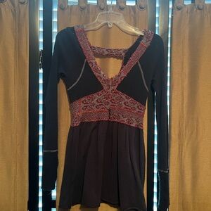 Black and Red Long Sleeve Dress